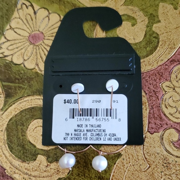 Madisynn Genuine Freshwater Pearl Earrings - Picture 2 of 2